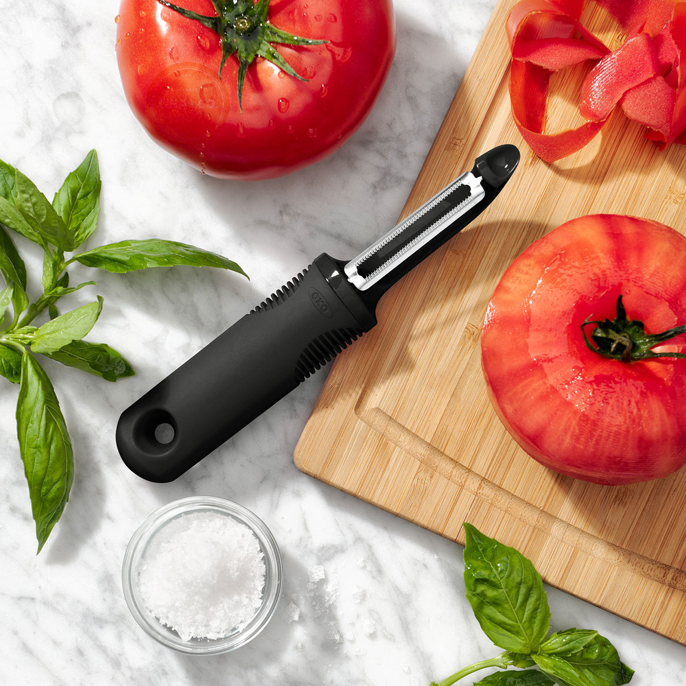 Oxo Good Grips Serrated Peeler