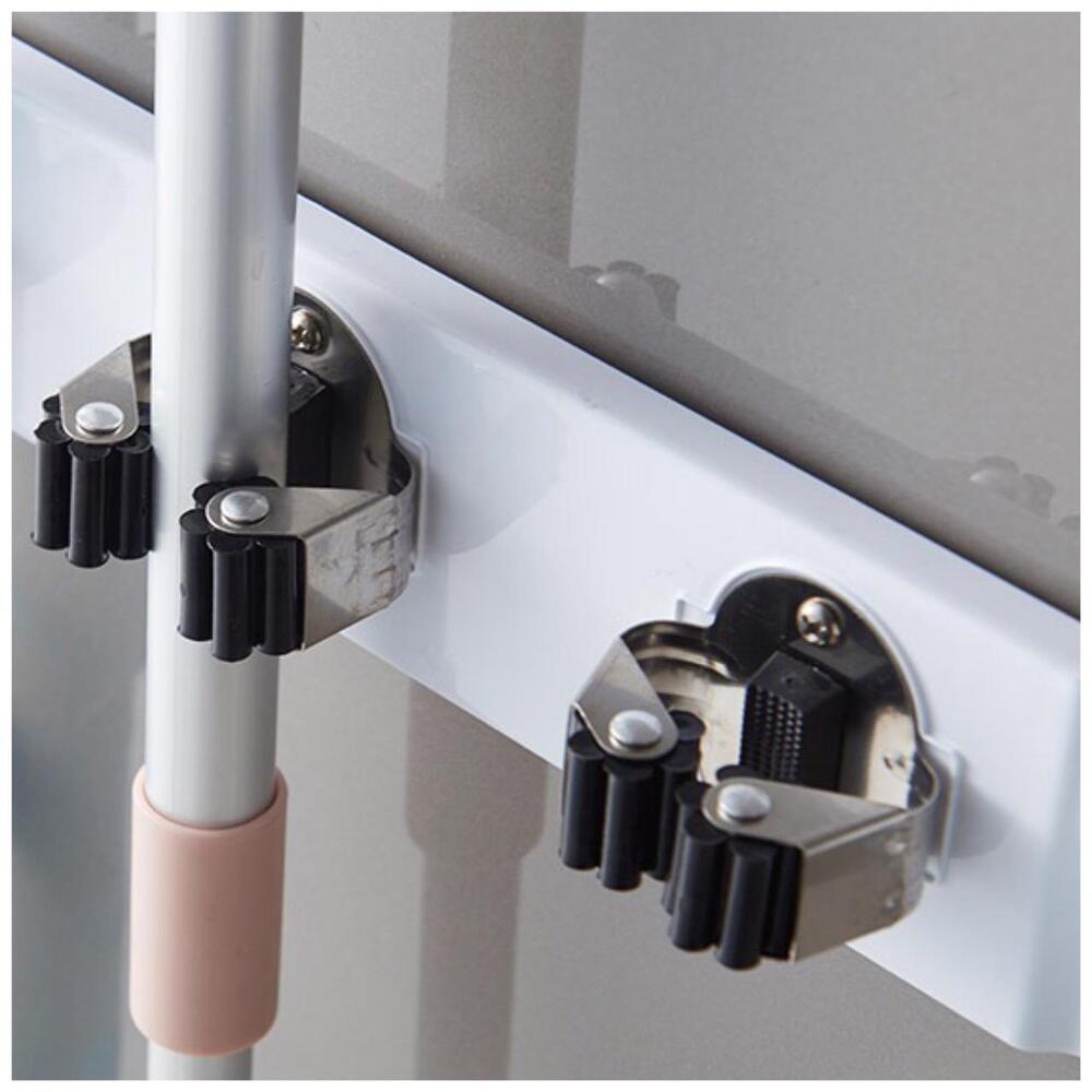 Soporte Para Escobas y Trapeadores Bathlux