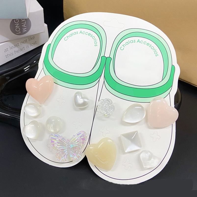 Pines Para Crocs Modelo Corazon