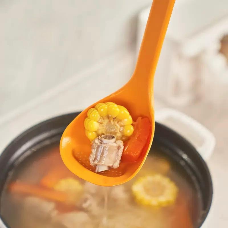 Cucharón Con Colador Naranja