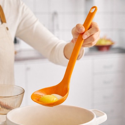 Cucharón Con Colador Naranja