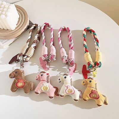 Correa Trenzado con Adaptador para Celular Caballo Rosa