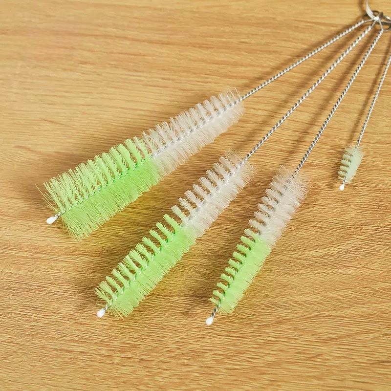 Set de 4 Cepillos de Limpieza 