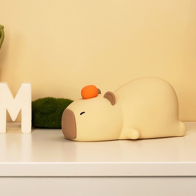 Lámpara Nocturna 3 Niveles & 7 Colores c/Carga USB-C Capybara Naranja