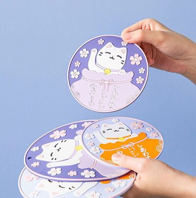 Almohadilla Posa Pava de Silicona Maneki Neko 16 cm - 1 pza