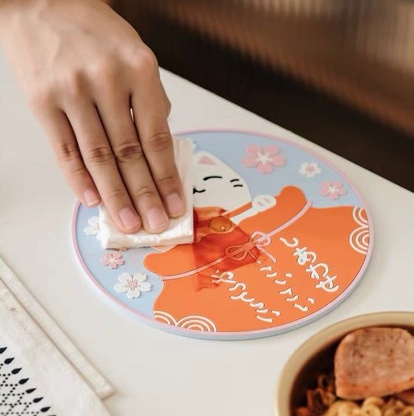 Almohadilla Posa Pava de Silicona Maneki Neko 11.5cm - 1 pza