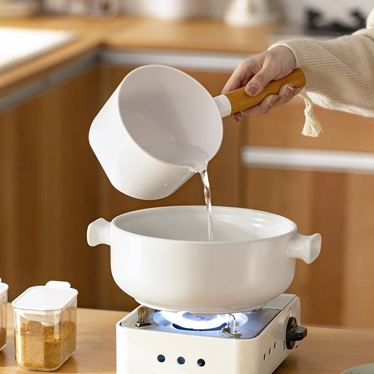 Tazón con Mango de Madera