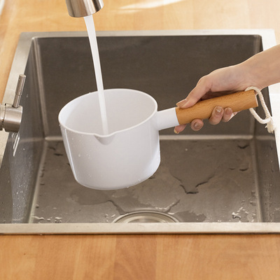 Tazón con Mango de Madera