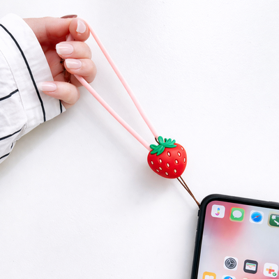 Correa Portacelular Colgante Frutilla