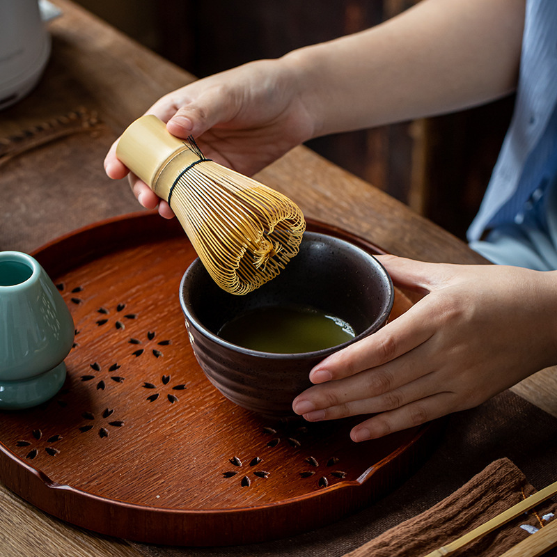 Batidor de Bambú Artesanal para Té Matcha