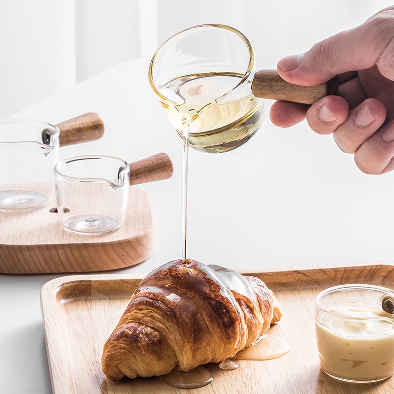 Salsera de Vidrio con Mango de Madera 100ml